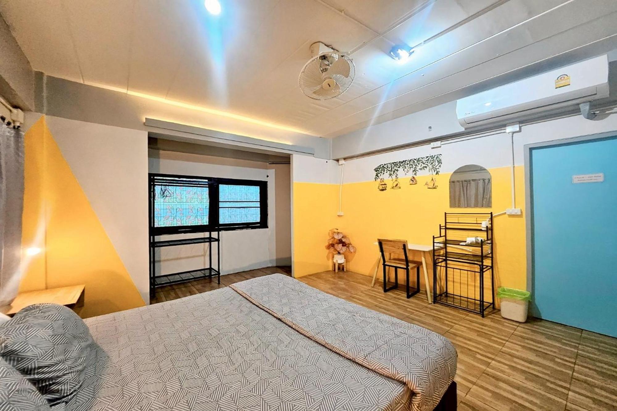Me U Hostel&Tour Chiang Mai Buitenkant foto